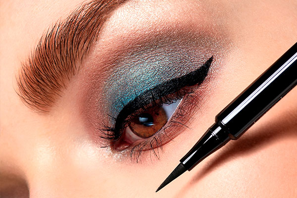 Eyeliner Kajal Fur Den Perfekten Lidstrich Shop Artdeco